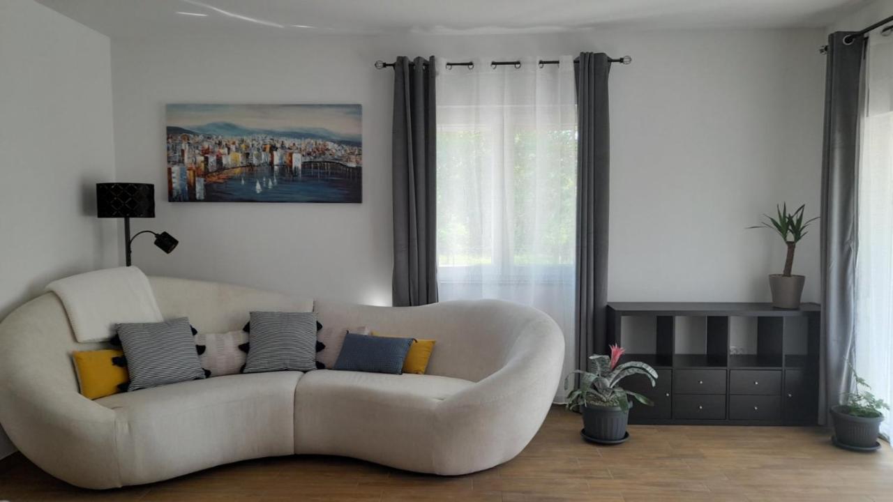 Apartments & Room Danijel Pinezići Esterno foto